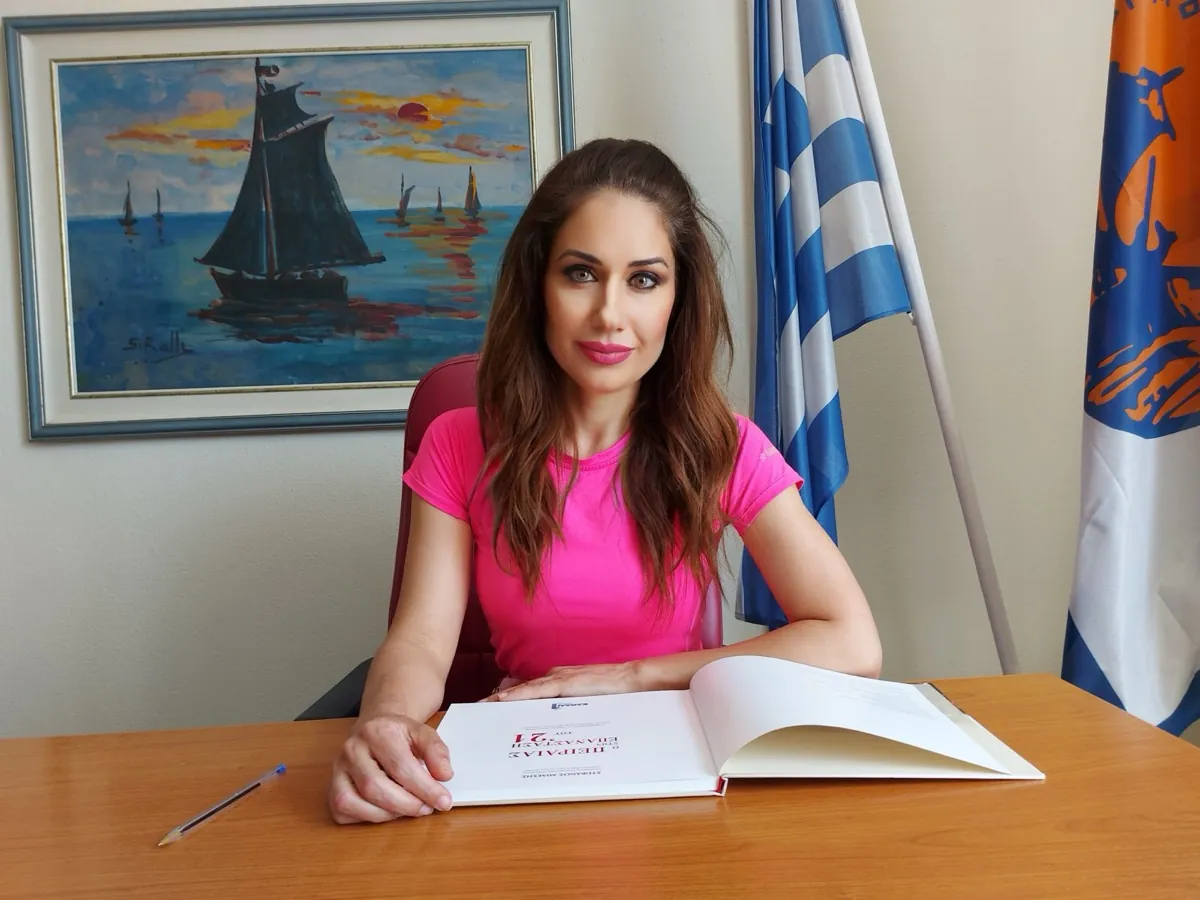 Η Δρ. Ασπασία Σίσσυ Αλιγιζάκη σε επίσκεψη σε σχολείο
